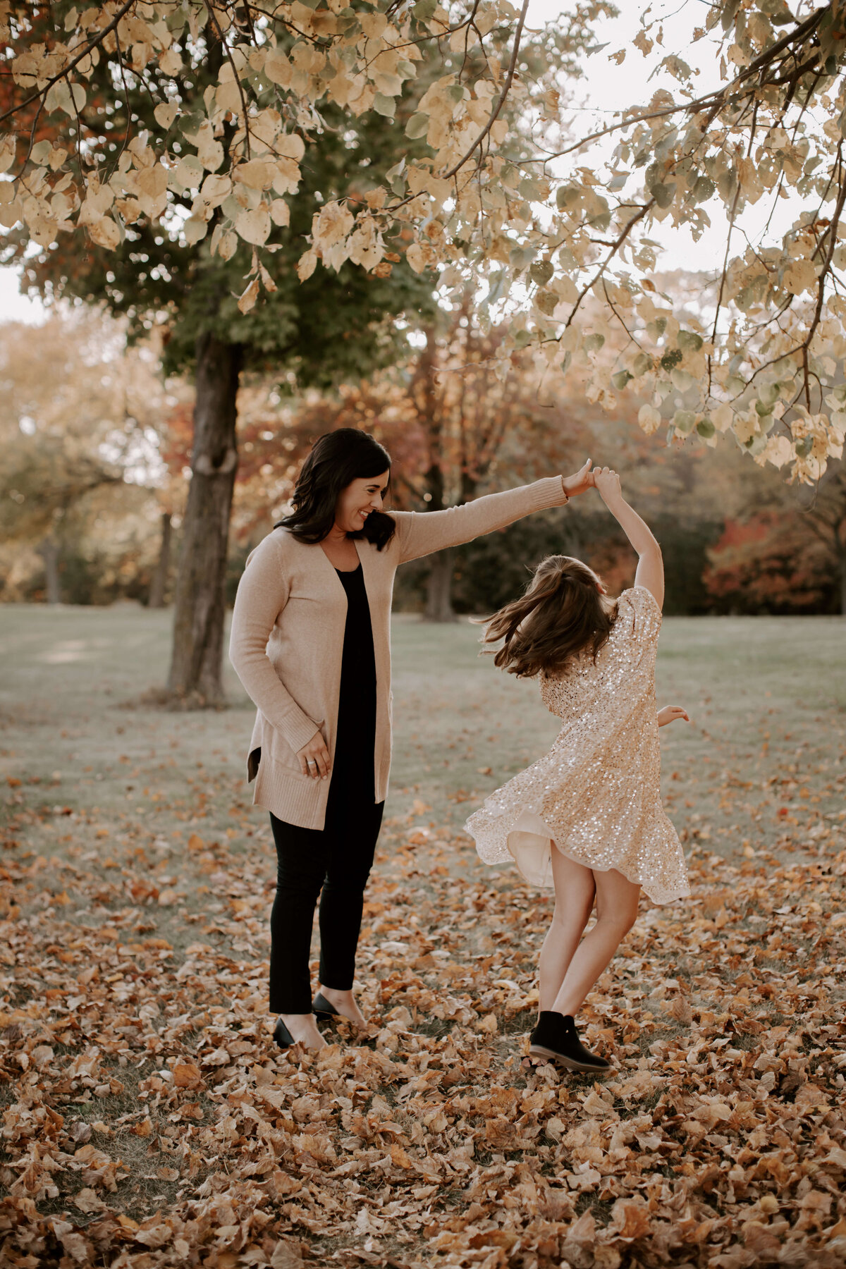 Fall-Mini-Session-Family-Photography-Woodbury-Minnesota-Sigrid-Dabelstein-Photography-Johnson-43