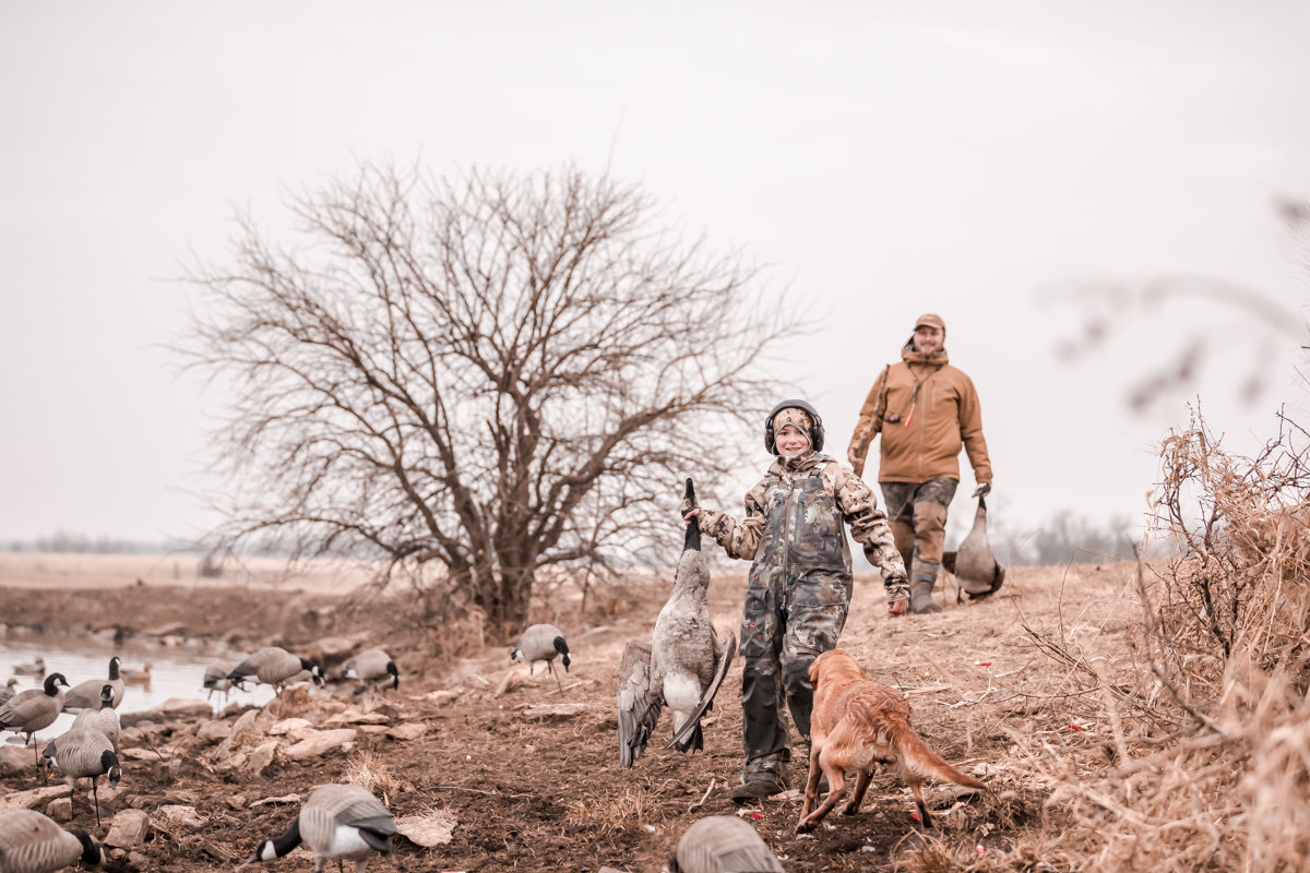 Central kansas duck hunting fowl plains -159