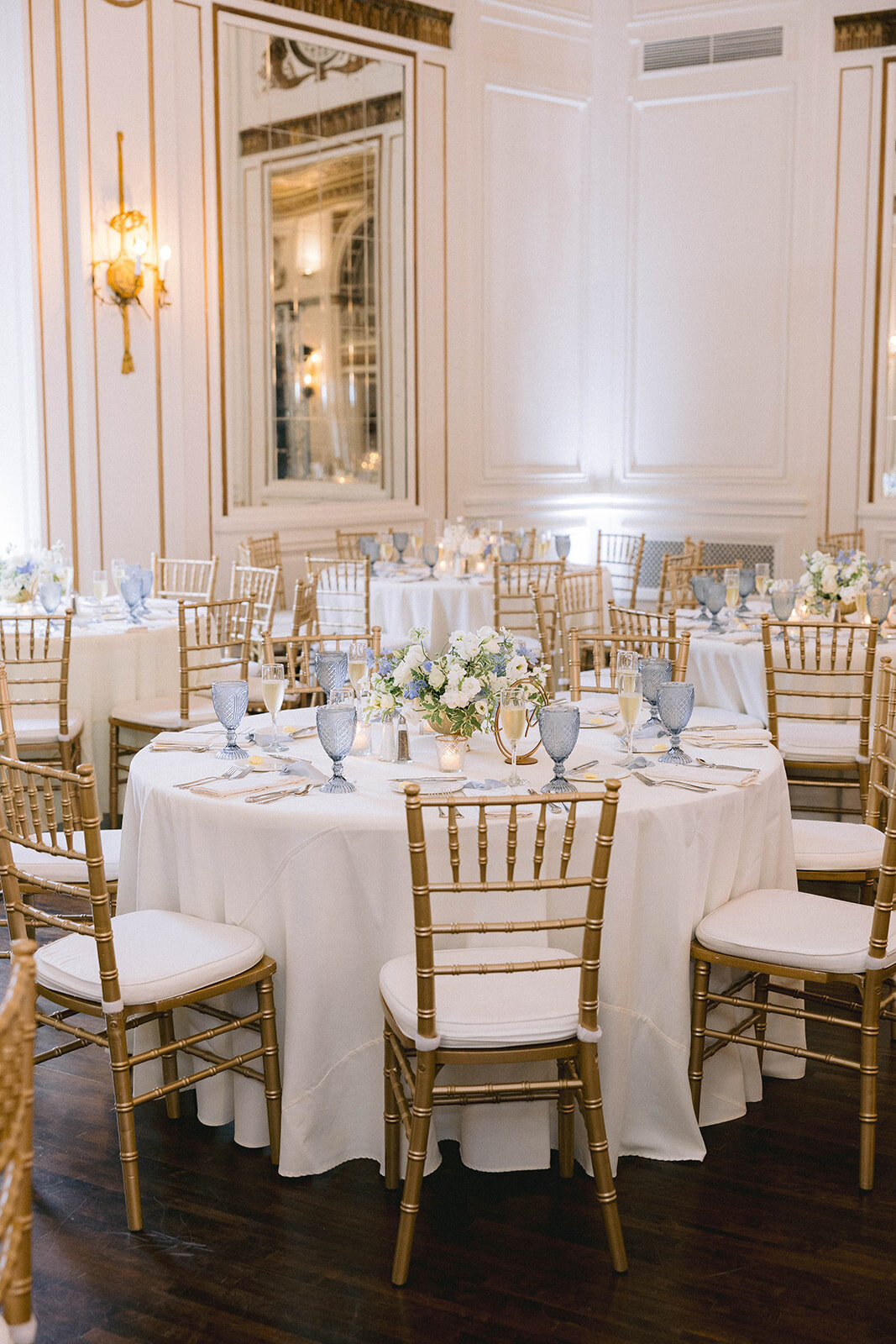 ColonyClubWeding_PhoebeandJake_AliciaFrancesPhotography01 (1014)
