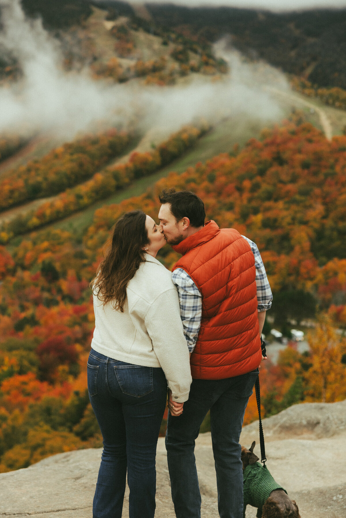 Amy-Kevin-Artists-Bluff-NH-Engagement-Photos-5