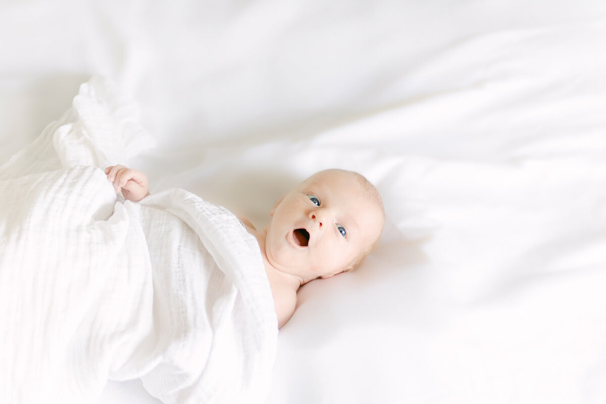 newborn in crib  in-home dayton ohio