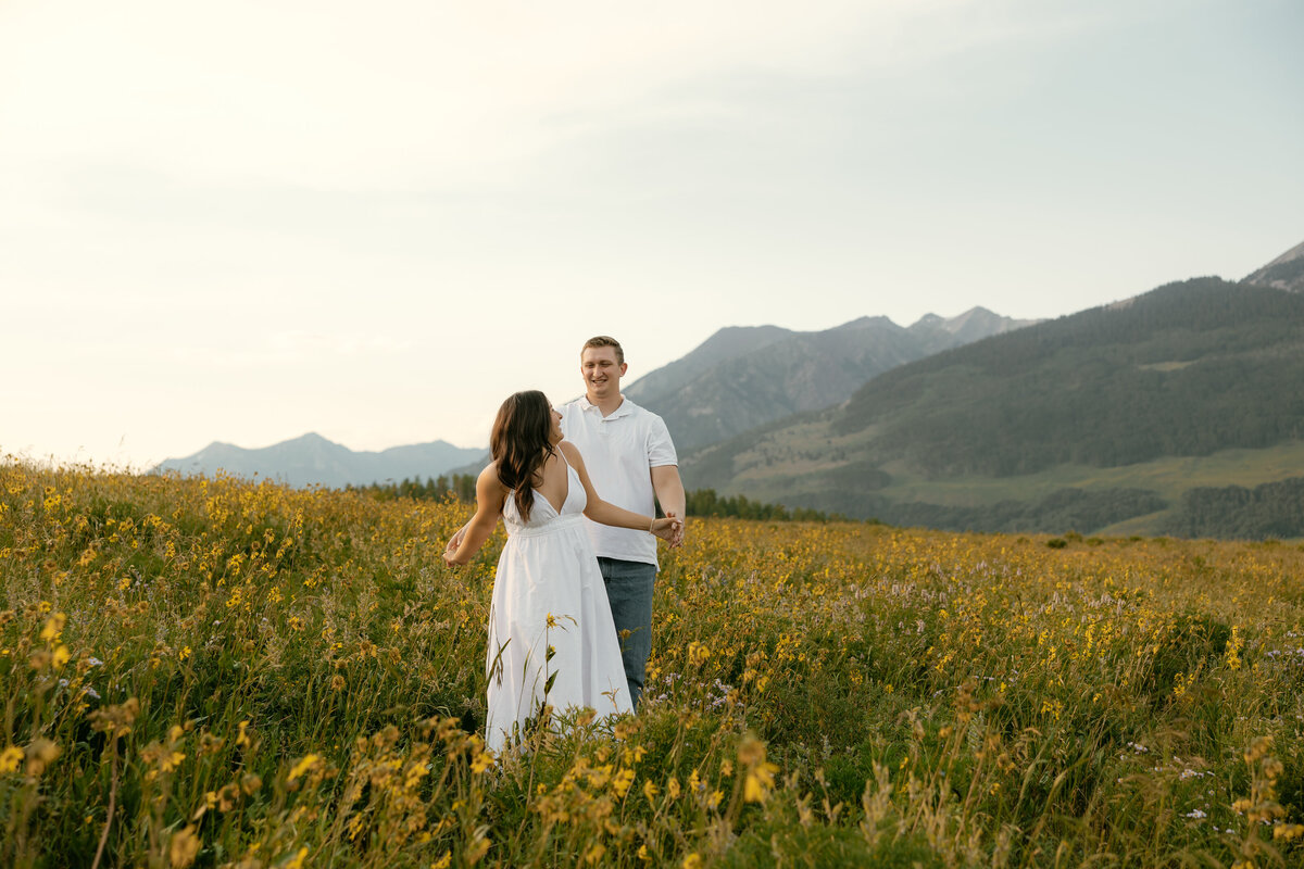 Abigail Anne Photography Colorado and Chicago Wedding and Couples Photographer — Portfolio Featured Story — Emily and Kayne's Engagement 19