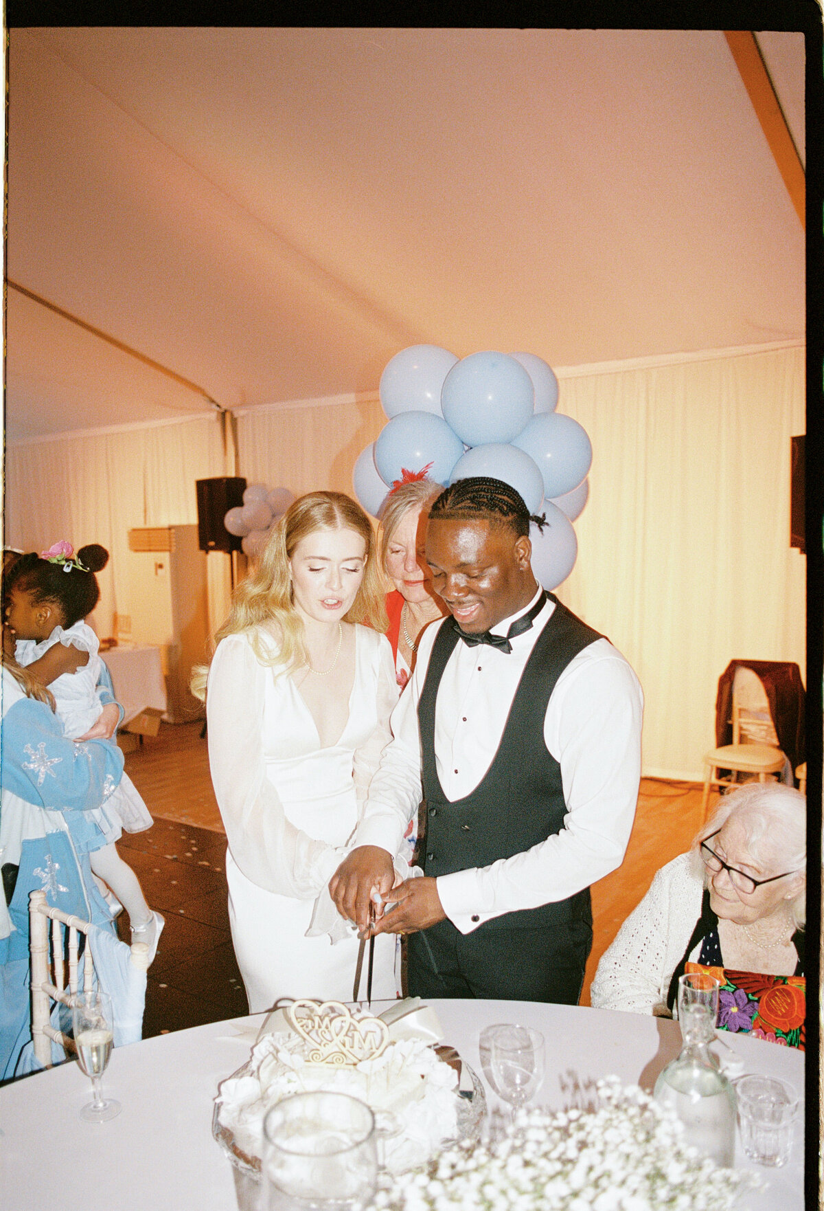 London-film-wedding-photography00139