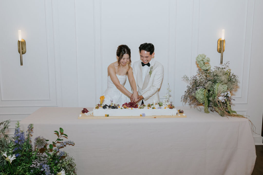 FayeFernCreative-Calamigos-Ranch-Wedding-SD-Long-WeddingCake-01