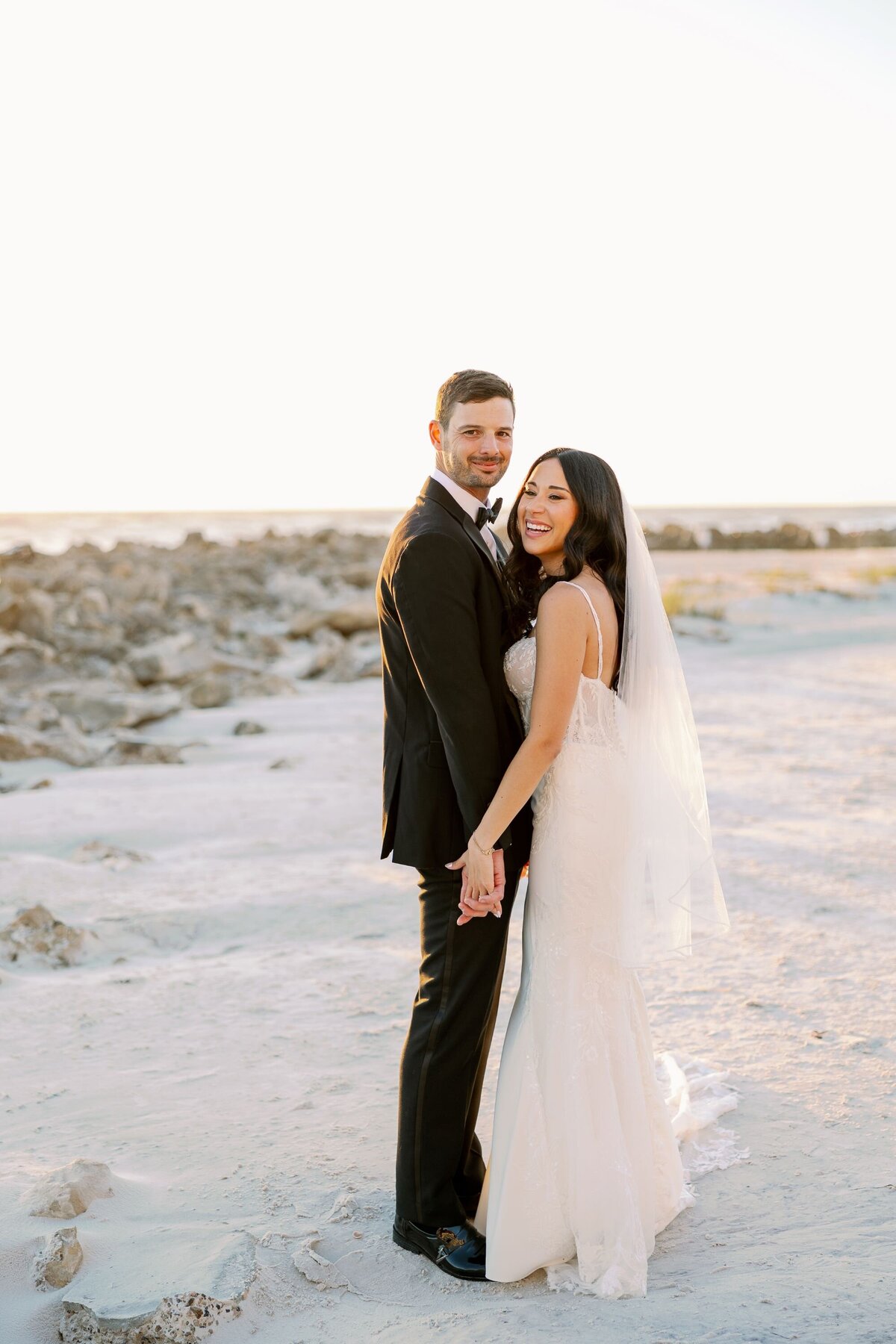 brittany-pannebaker-tampa-florida-destination-wedding-photographer-wedding-alexis-and-alex-boca-bay-pass-club-52