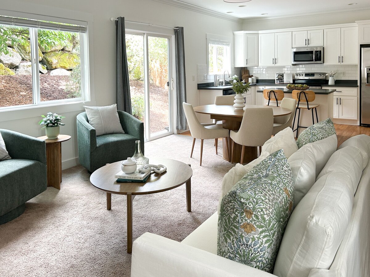 occupied-home-staging-bothwell-condo-living-room-modernmollusk-5