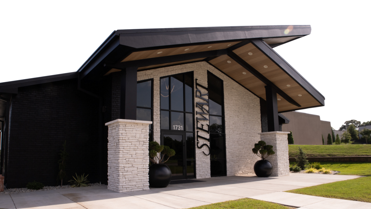 Outdoor photo of the Stewart Orthodontic Studio building