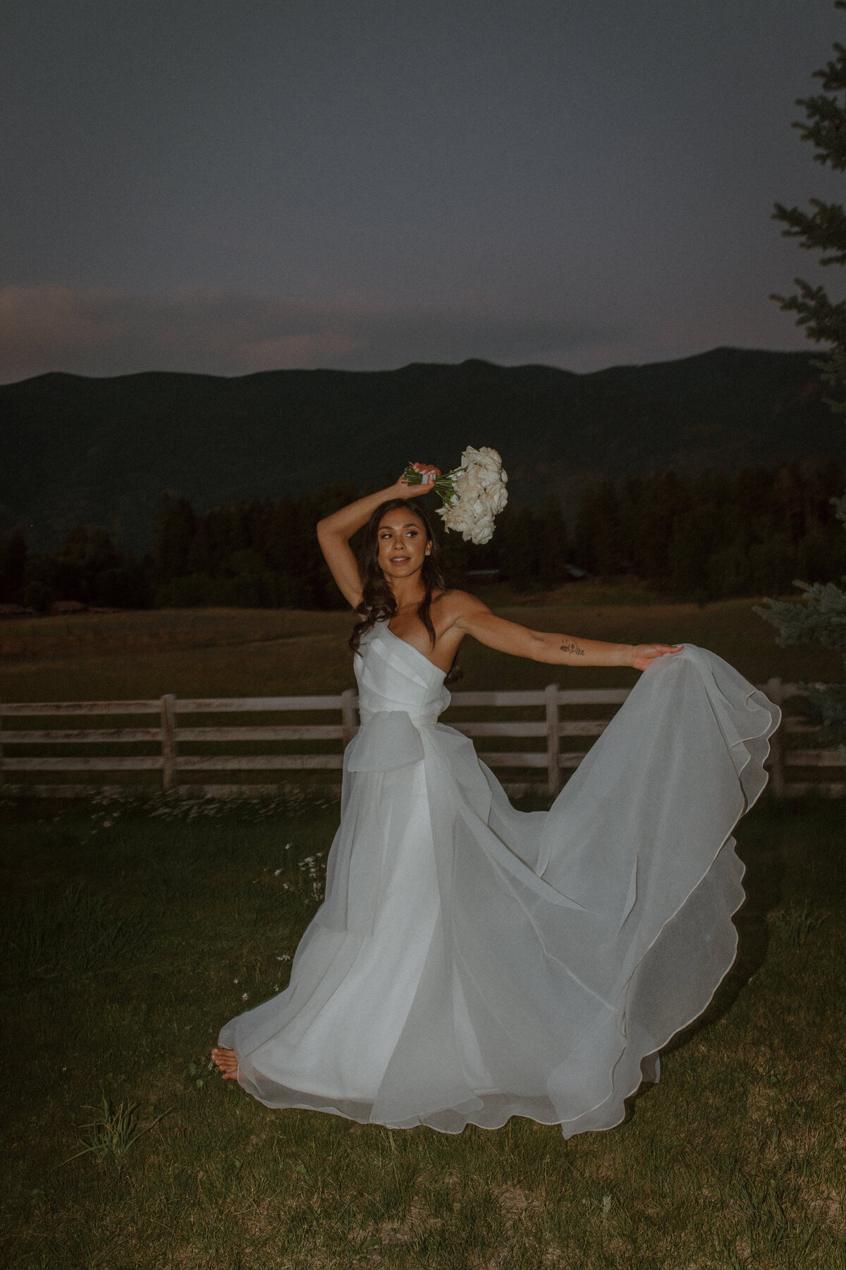 Elegant-Luxury-Wedding-Montana-28