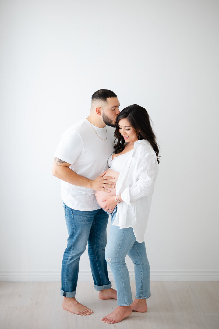 maternity photographers nwa-8645