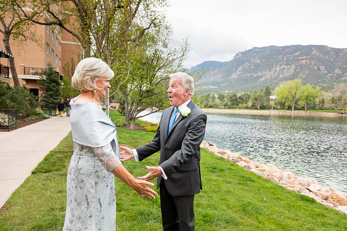 Bride and Groom have a First Look at the Broadmoor