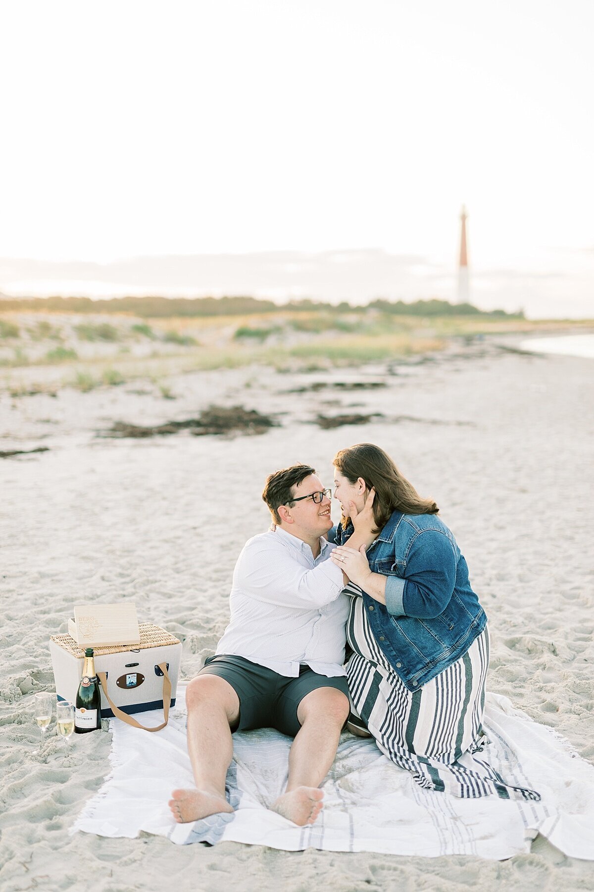 rebecca shivers photography lancaster wedding photographer pa wedding harrisburg wedding photographer bright and airy barnetgat engagement lighthouse