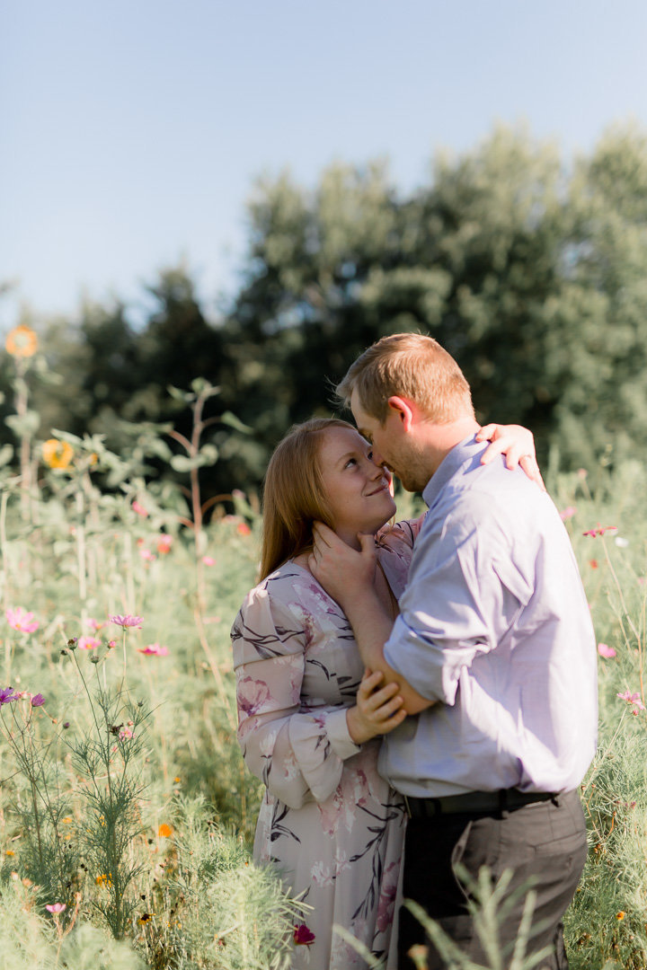 Sunflower Engagement Session0009