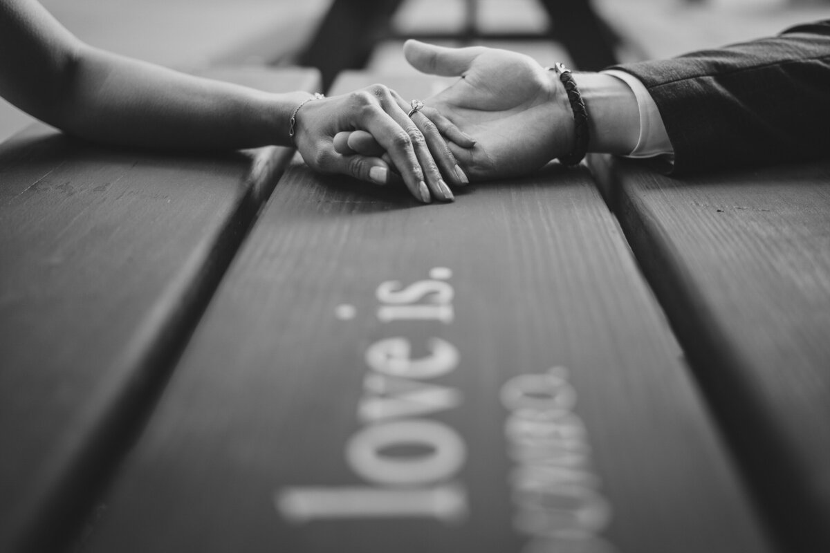 new york brooklyn dumbo engagement session