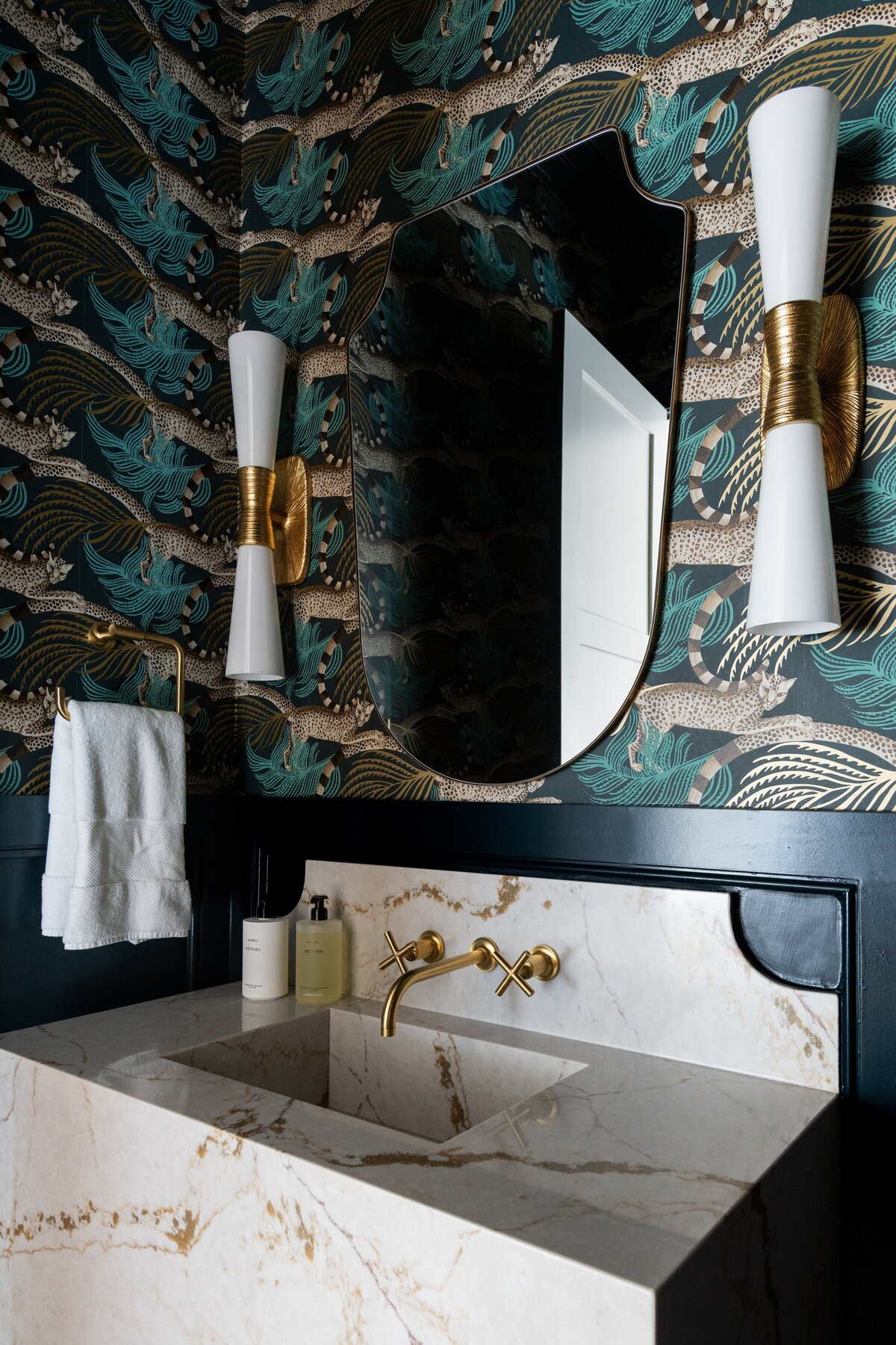 1816Rosebrooke_Legend_Studio36_232