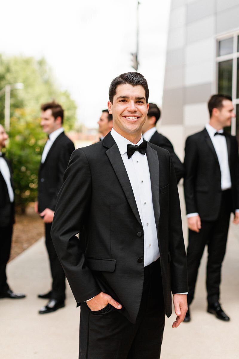 Classic Wedding at City Church of Evansville with Reception at ECC119