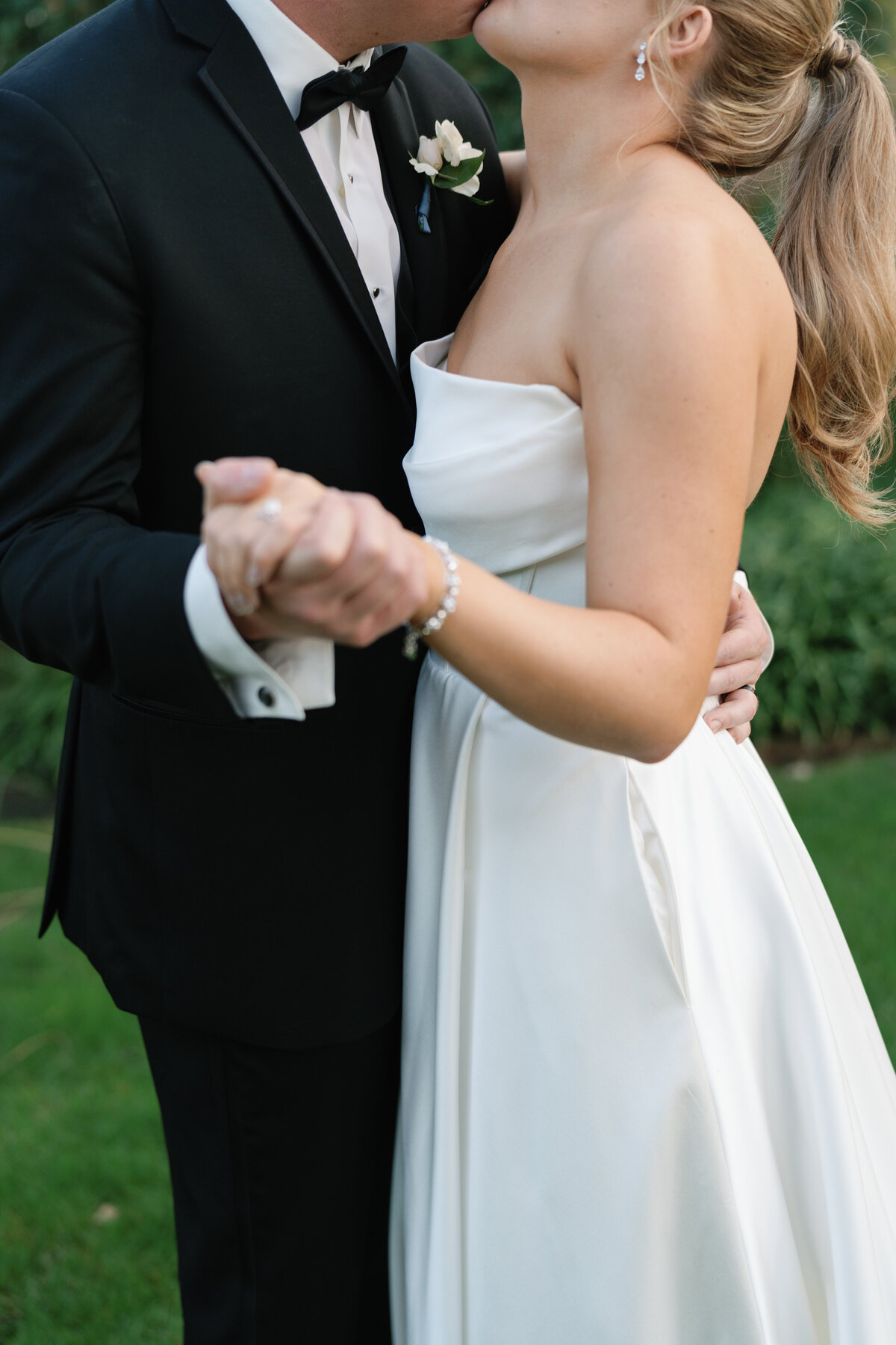 Indianapolis Garden Wedding Candid and documentary style photography69