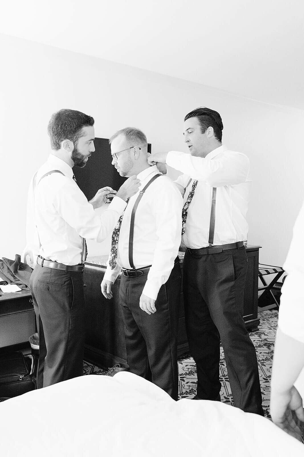 Bridal portrait captured by Vanessa Montano Photography – Livermore vineyard at sunset.