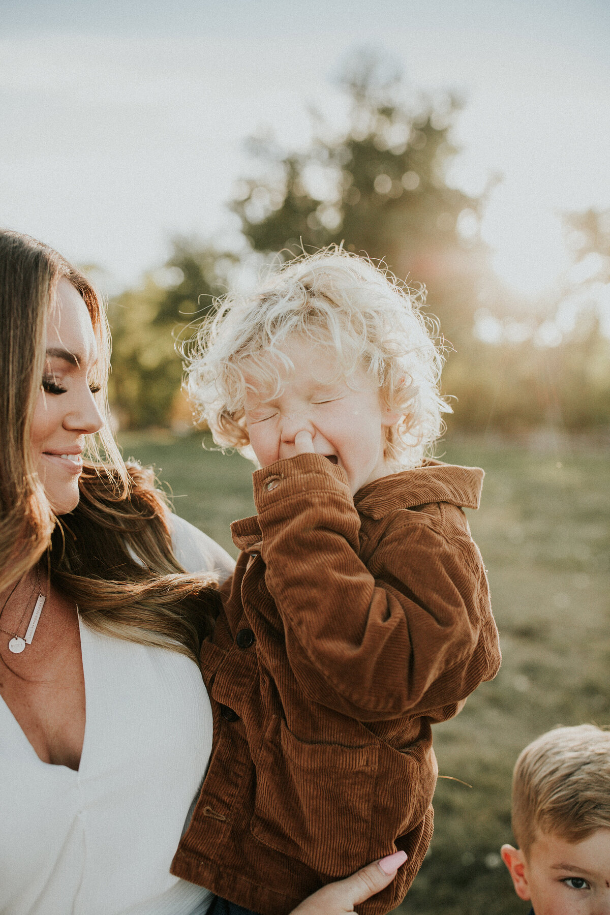 family-ranch-outdoor-photo-session-montana-17