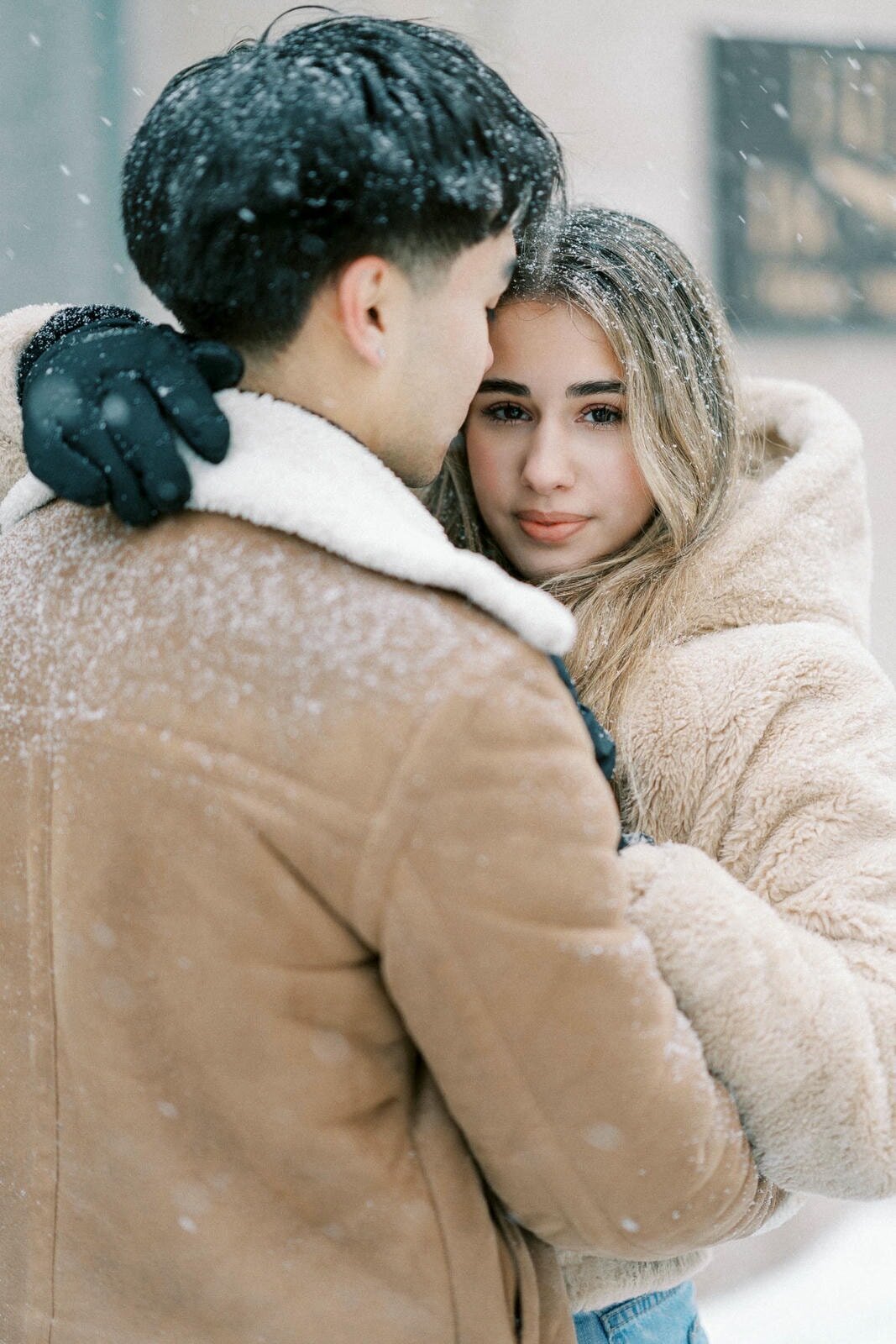 E10-Winter-snowy-engagement-photoshoot-in-Toronto-Zhan-and-Tina-2025-02-16-2500px-1032