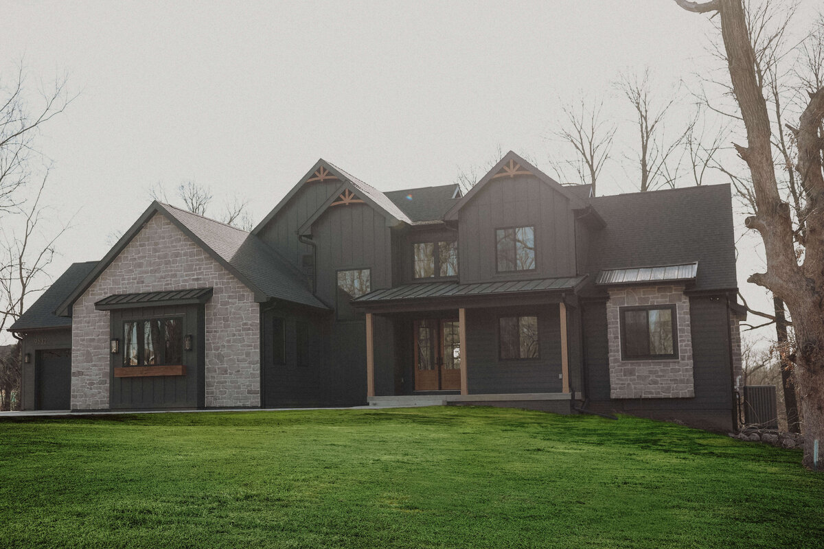 9632-Exterior-Polk-City-Central-Iowa-Custom-Home-JRL-Builders-3F1A8292