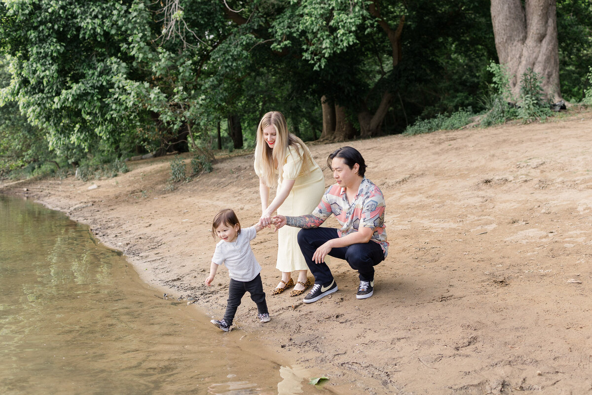 family-photography-river-water-washington-dc-virginia-maryland-62