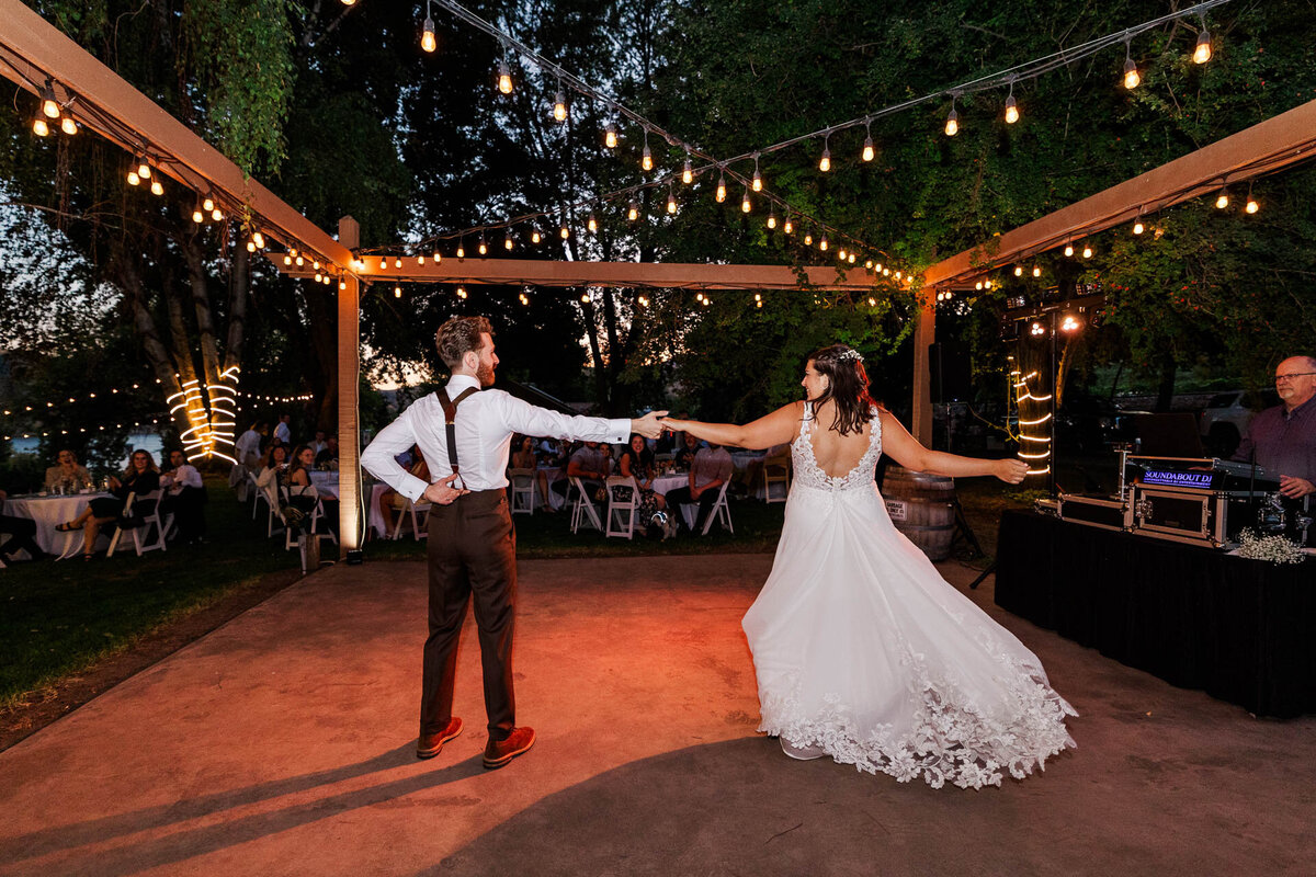 Rio-Vista-Winery-Wedding-Chelan-WA-55