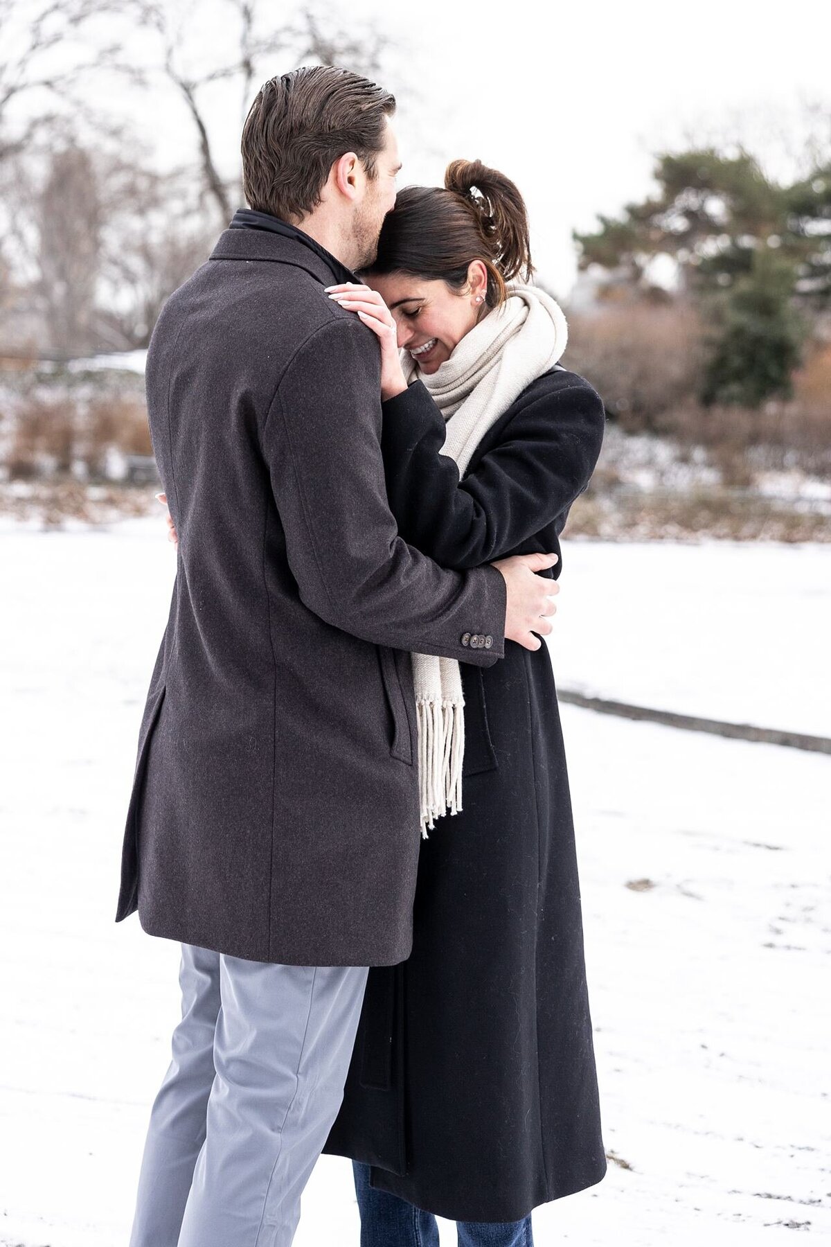 Winter-engagement-central-park-snow-1
