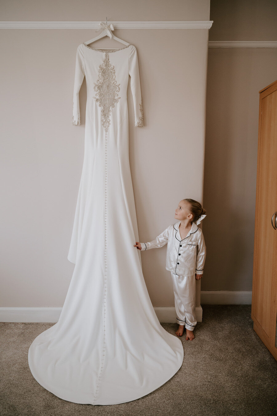 Nicola-Campbell-Editorial-Wedding-Photographer-Scotland-Signet-Library-Caitlin&Darren-8