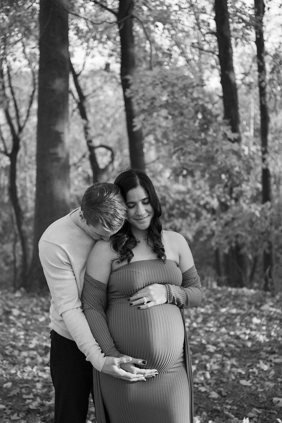 Jenna+RyanMaternityClevelandOhioGinaMariePrestiPhotography.jpg-92
