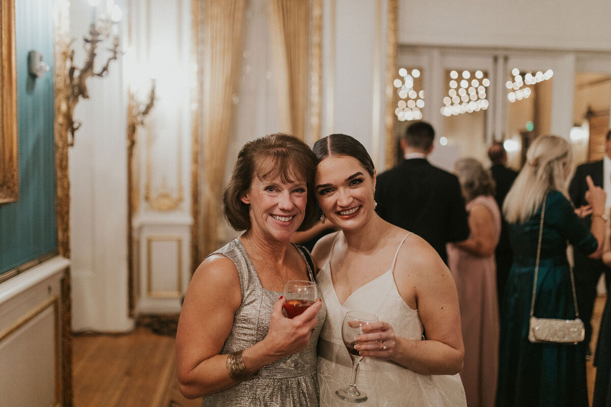 WELLING-FLORES.Wedding.EngineersClub-rcptn-45