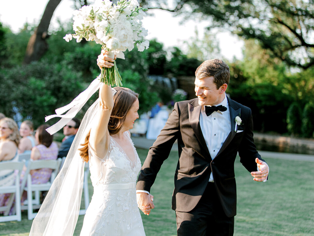 Gena & Matt's Wedding at the Dallas Arboretum | Dallas Wedding Photographer | Sami Kathryn Photography-161