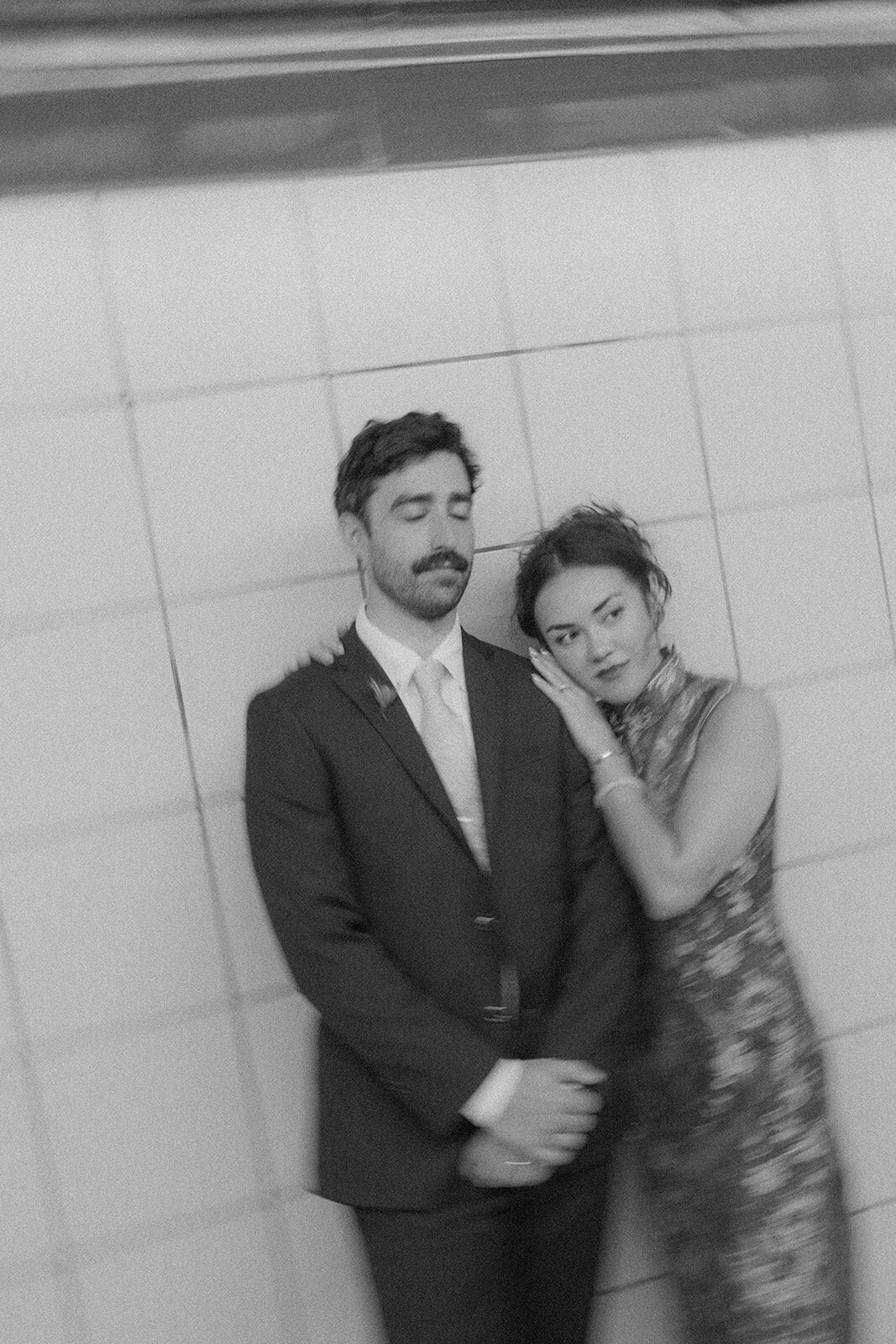toronto-city-elopement-city-hall-ttc-subway-sugar-beach-fun-romantic-sumer-wedding-2793