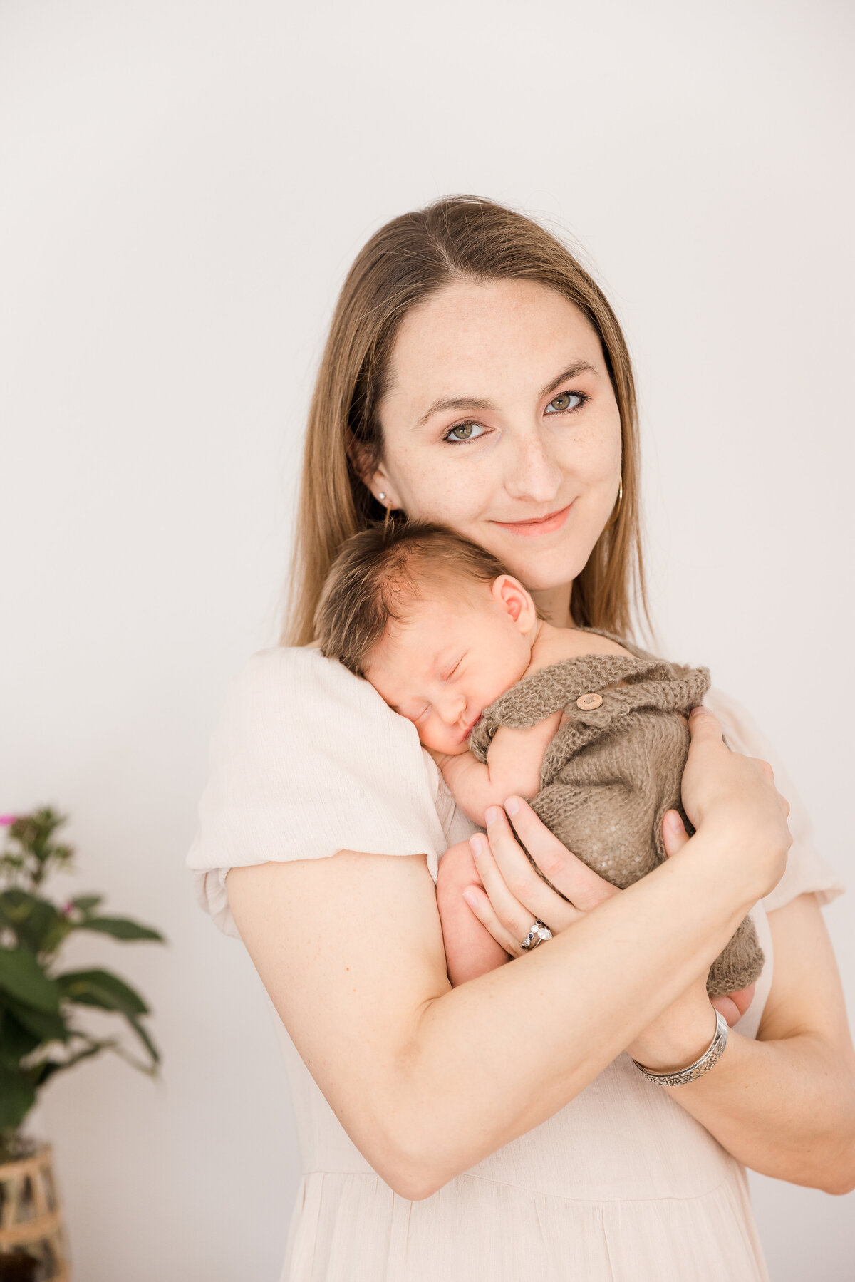 BOrange-County-In-Home-Newborn-Lifestyle-Photography-72