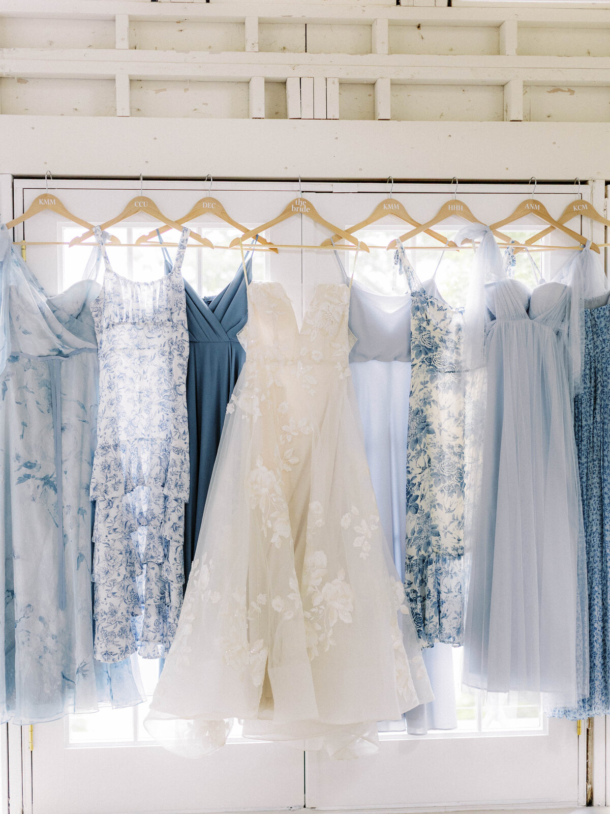 Vermont-Luxury-Film-Wedding-Photographer-Bride-Getting-Ready_146