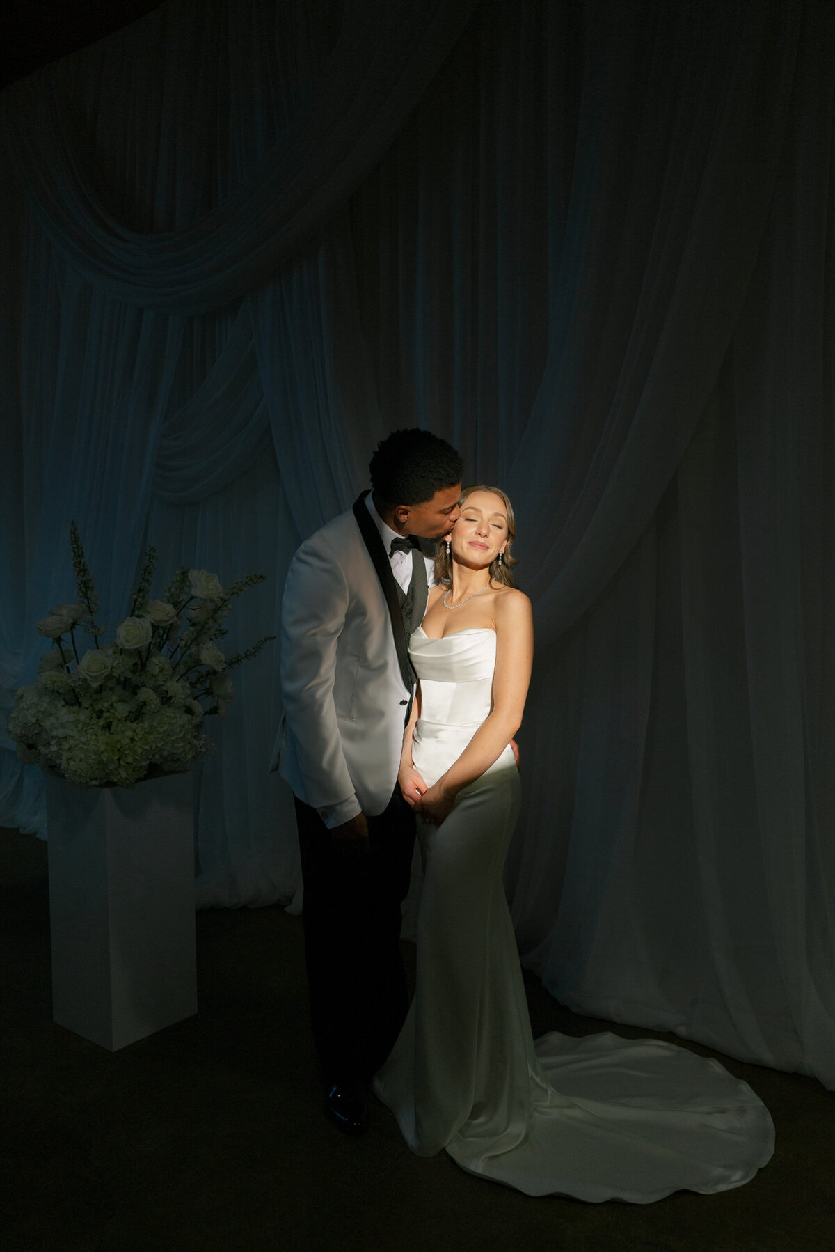 The-Hare-Wedding-Portraits-Niagara