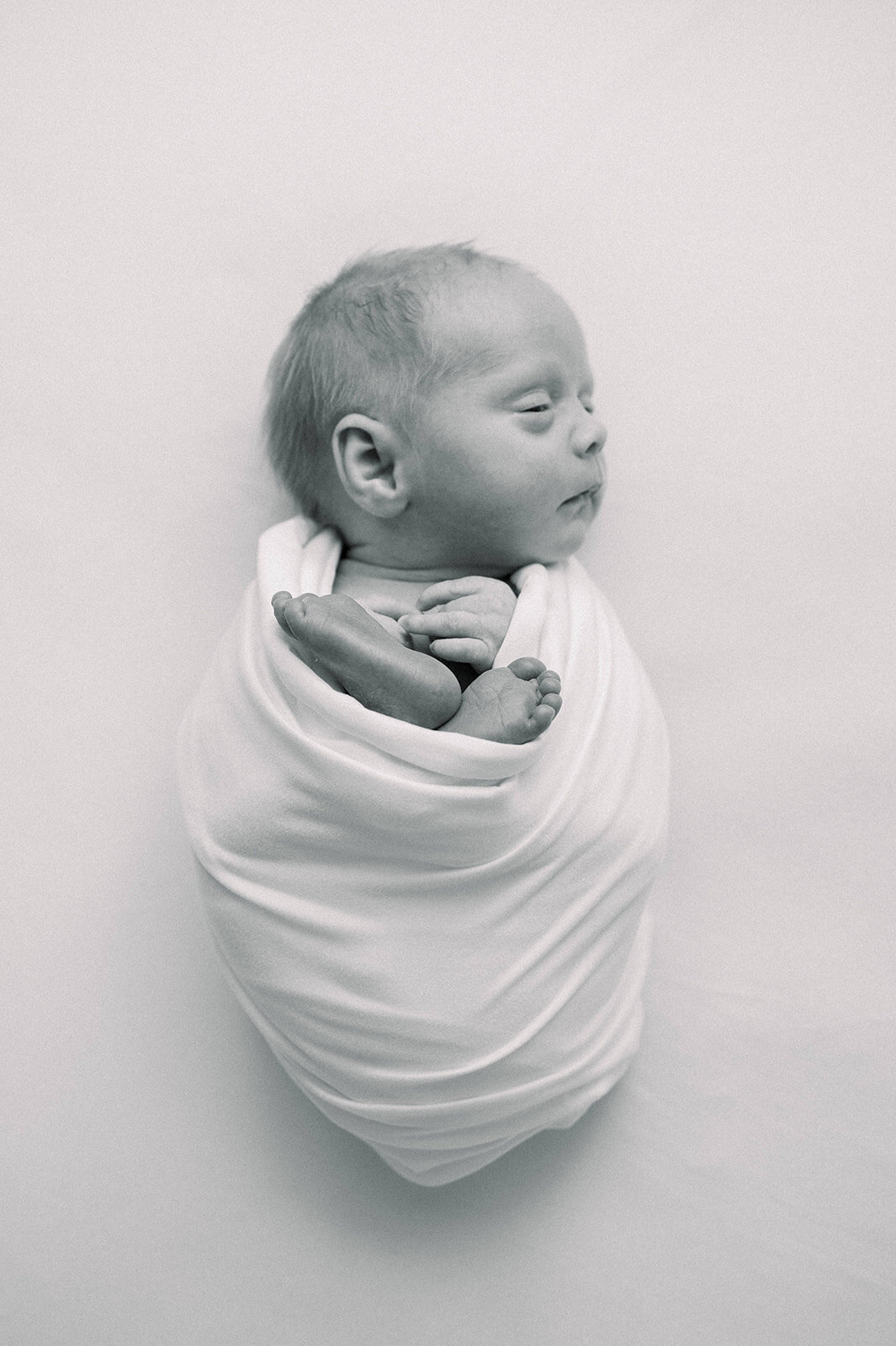 carmen_may_photography_pittsburgh_newborn_photos-2