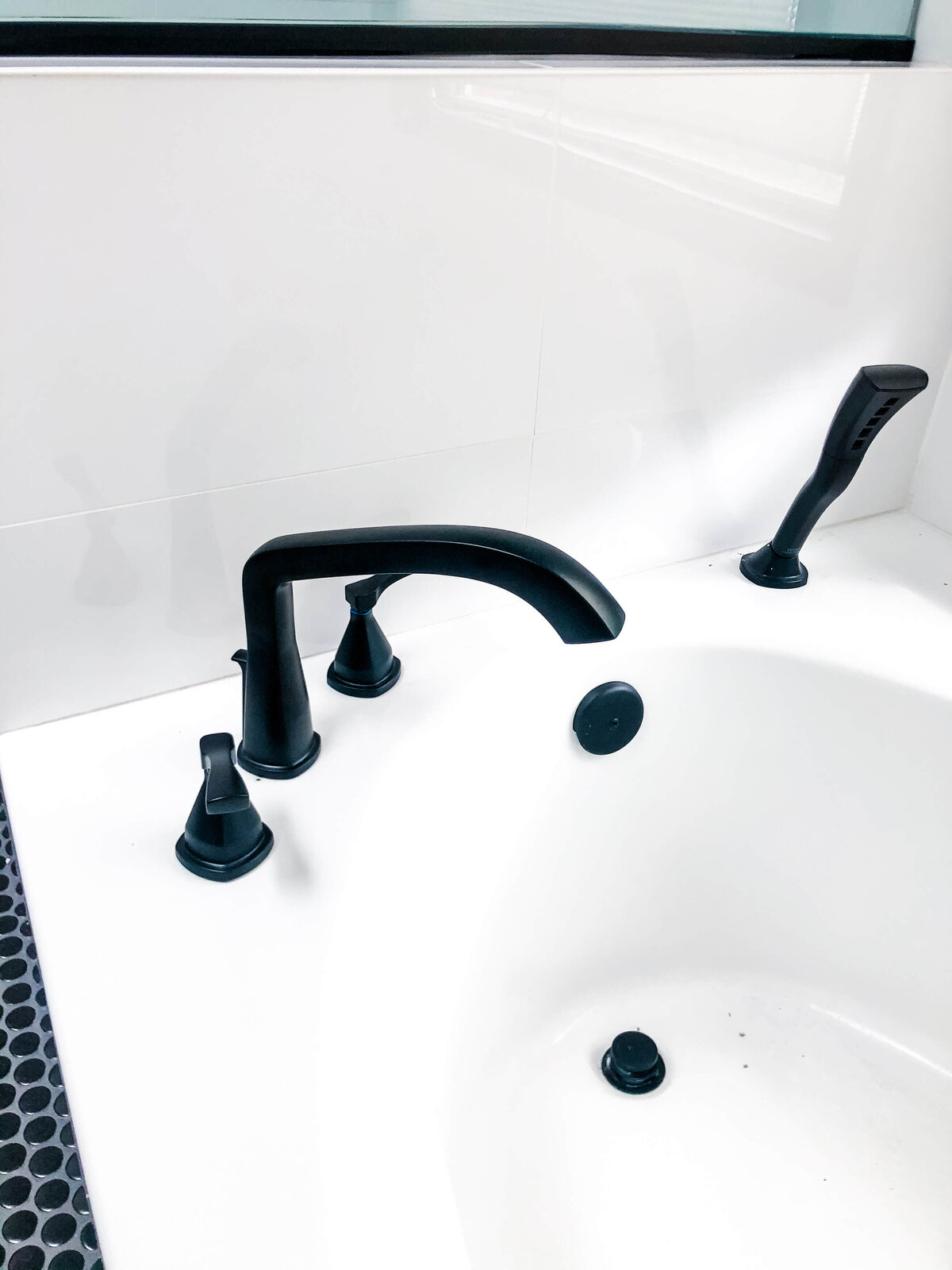 black-bathroom-faucet-shower-sprayer