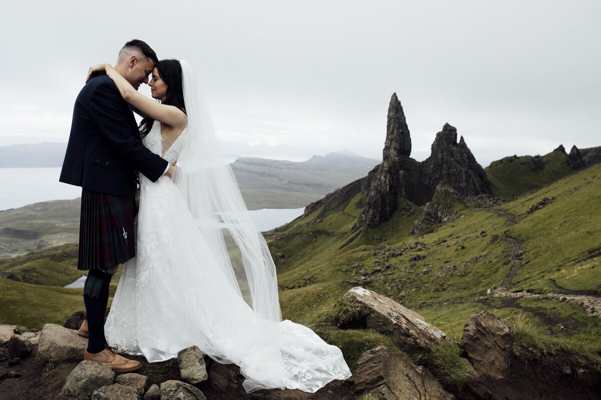 Liminal-Wonderland-Scottish-Skye-Wedding-Photographer026