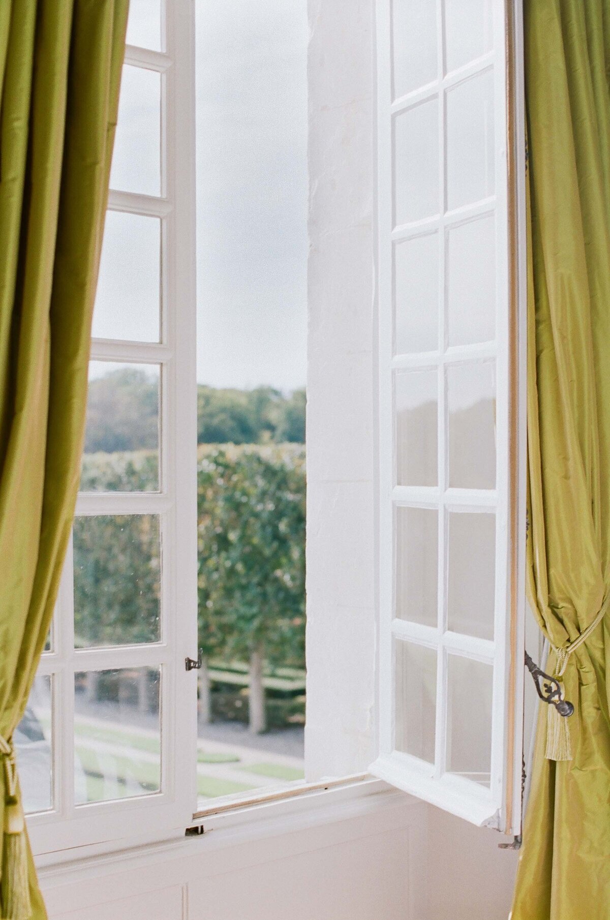 Chateau-Grand-Luce-Wedding-Photographer-Molly-Carr-67