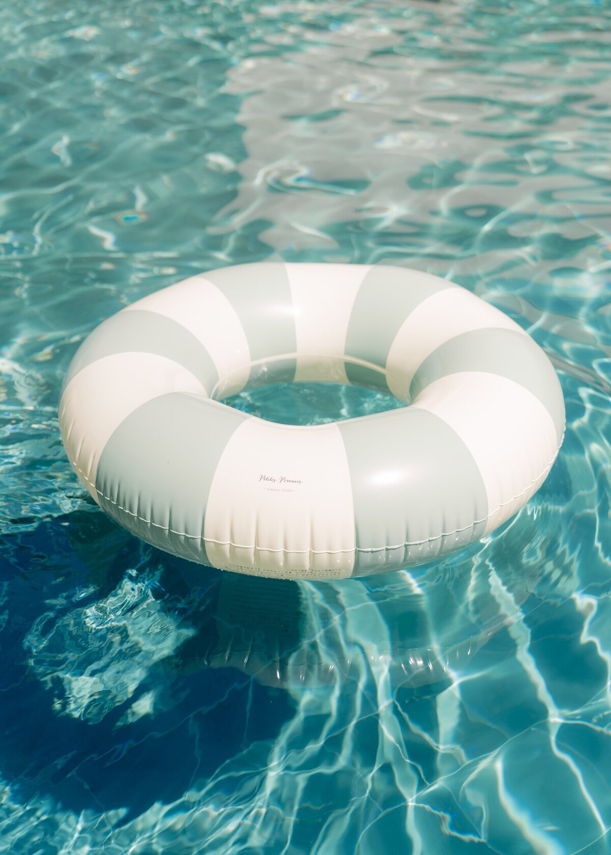 SarahAndyPoolParty_Provence_LF_005