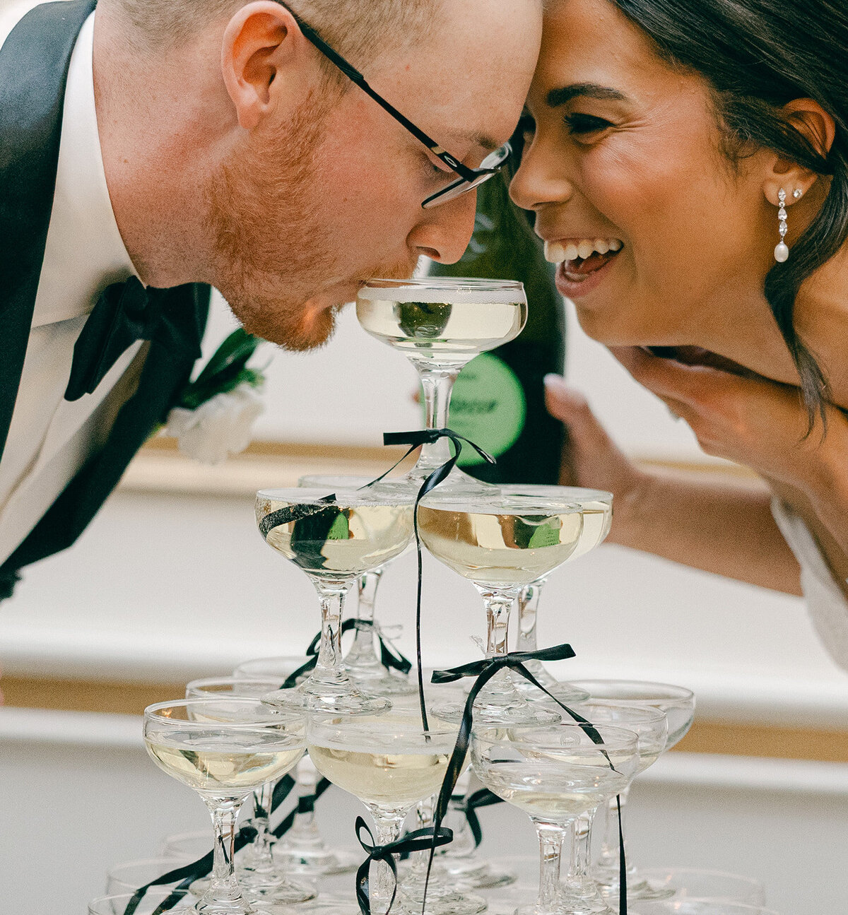 fun-wedding-photography-at-boston-park-plaza