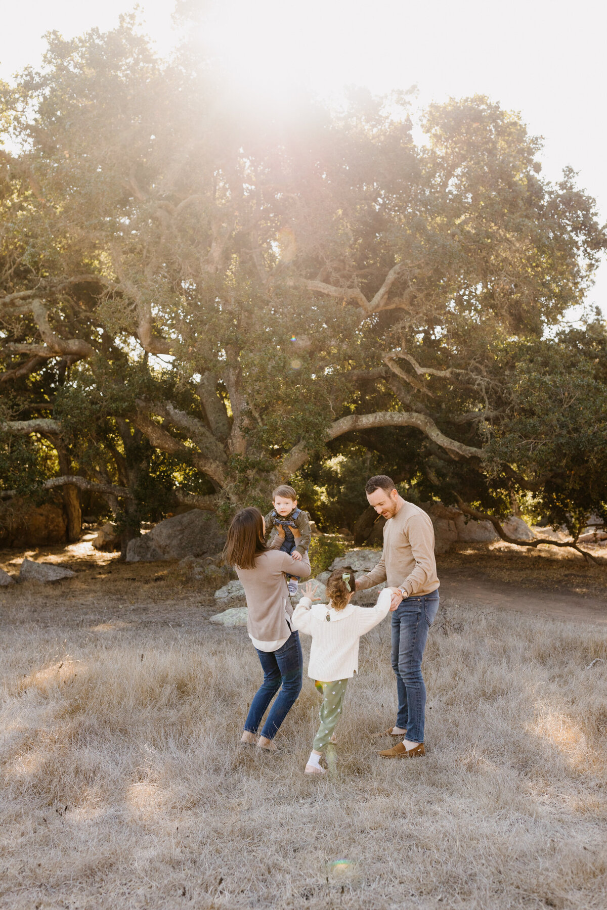 bishops-family-portrait-tayler-enerle-highlights-l-12