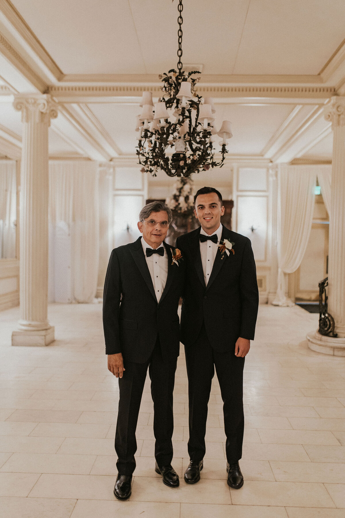 WELLING-FLORES.Wedding.EngineersClub-gtngrdy-37