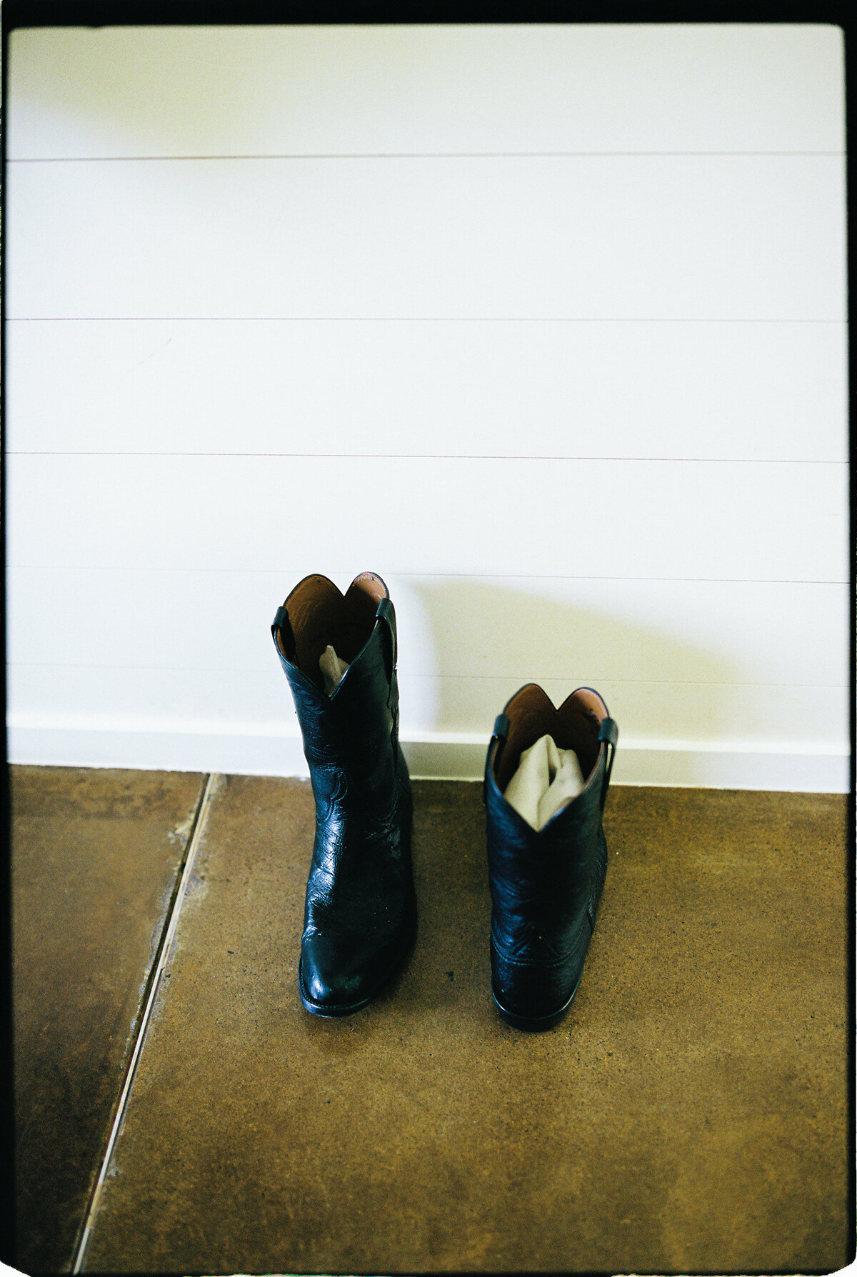 Lake-Minnetonka-wedding-Will-DeGraw-Clever-Disarray-12