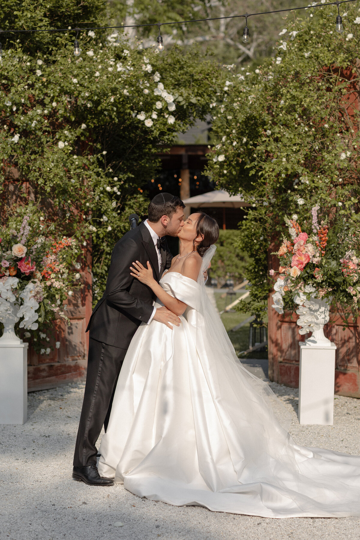 KateEdwardsWeddings_Lisa&Jacob_ValleyRockInn-105