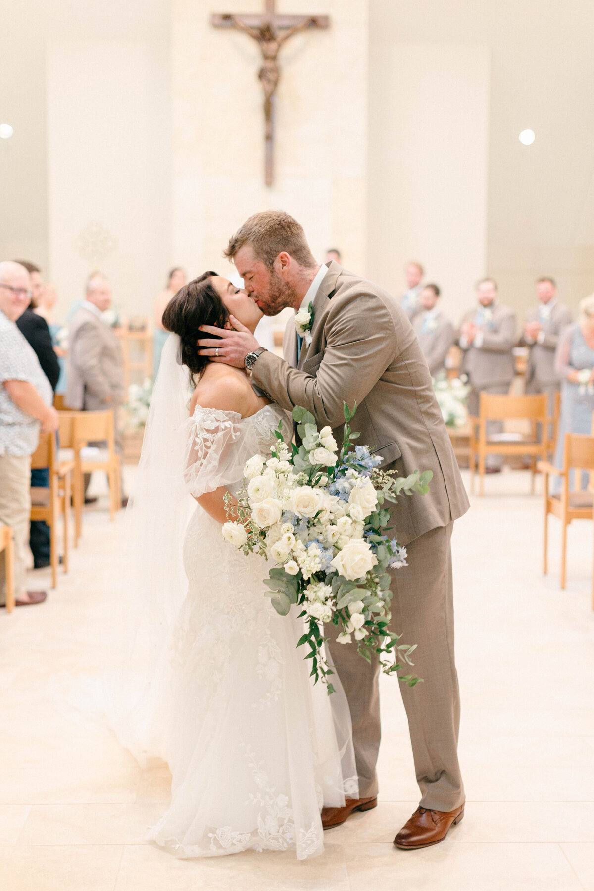 mayowood-stone-barn-wedding-17