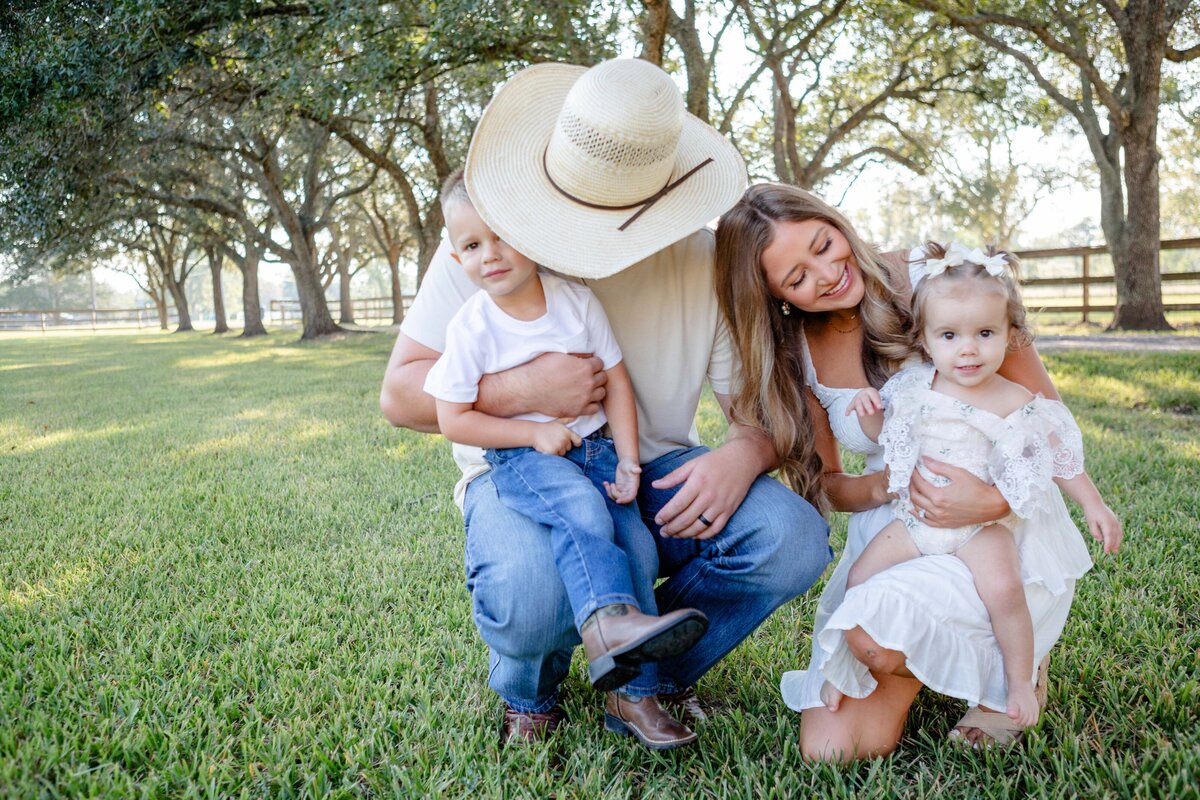 Houston-TX-fall-mini-session-Sweet-P-Farm-Magnolia-and-grace-photography-co-ClaudiaB# (1)-7
