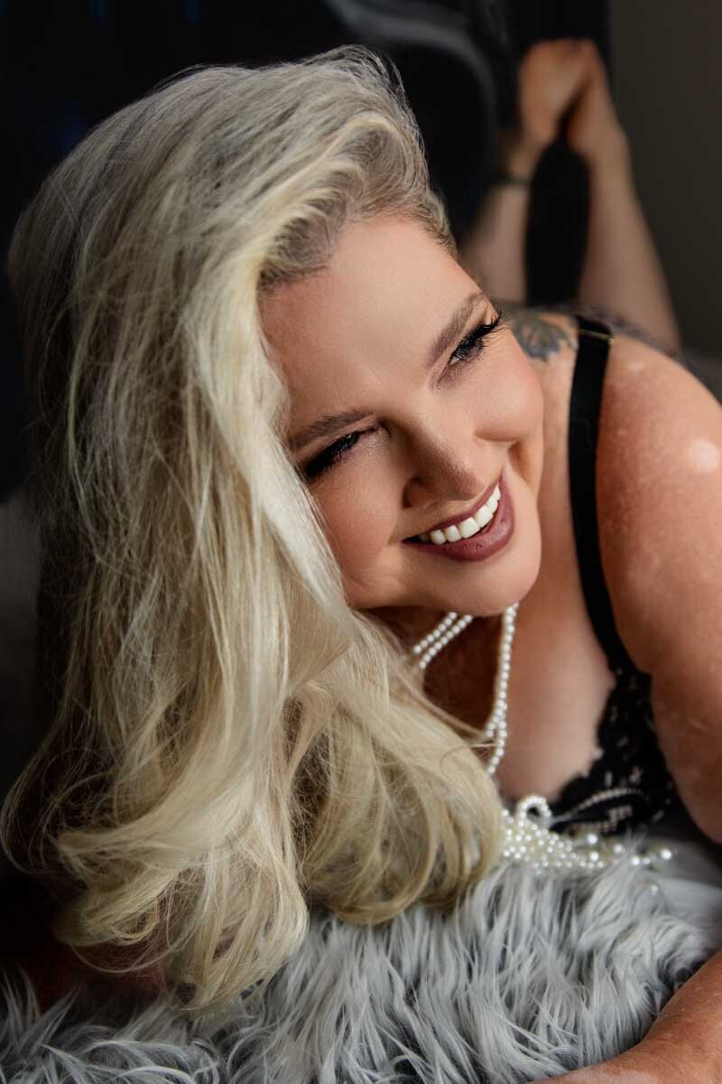 intimate-boudoir-session-brownsburg-in