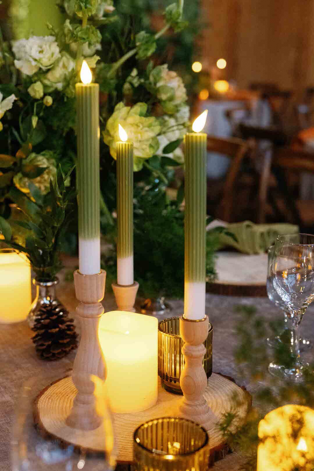 4 Spruce Saddle Lodge Wedding Reception Beaver Creek Colorado Mountains by @GoBella GoBella.com 17