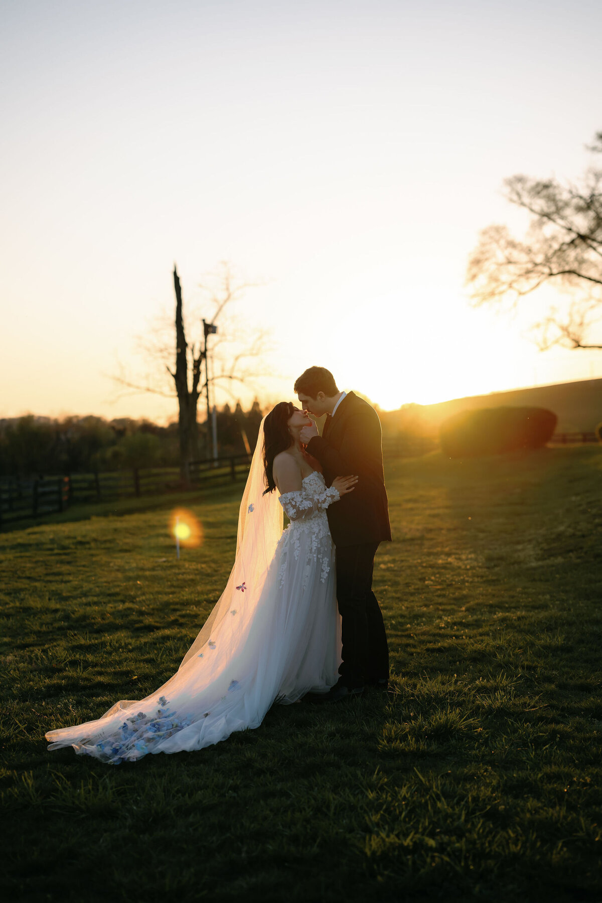 Lauxmont Farms Weddings By Lisa Blanche Photography